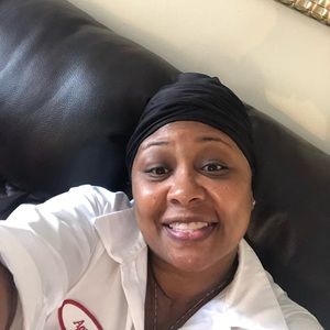 Meet your Posher, April